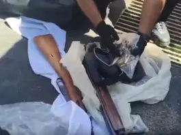 Nascondeva in garage arsenale e maschere per le rapine, 36enne arrestato a Catania