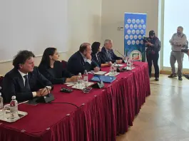 Forza Italia dà il via alla nuova segreteria regionale in Campania, un camper girerà tra i comuni