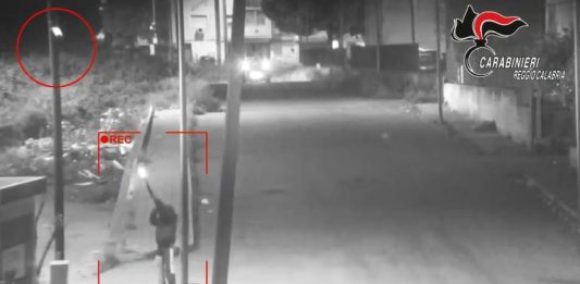 Spari nella notte di Capodanno a Reggio Calabria, sei misure cautelari / Video