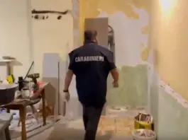 Palermo, assaltarono 8 tra sale scommesse e distributori di carburanti: due arresti / Video