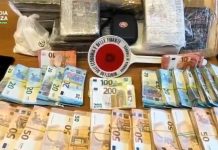Trovato con 20 kg di cocaina e 100 mila euro in contanti in auto, arrestato un uomo a Tivoli