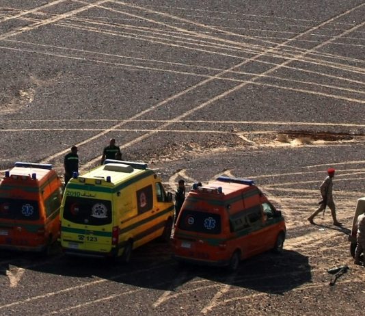 Scontro tra autobus e camion in Egitto, almeno 13 morti e 34 feriti
