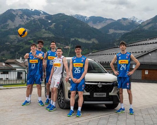 Suzuki scende in campo con gli Azzurri per gli Europei di volley