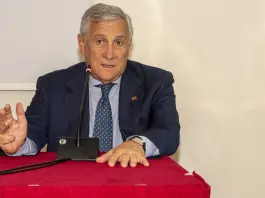 Tajani “L’Ue rafforzi la missione Aspides, abbiamo bisogno di un maggiore coinvolgimento da parte degli altri Paesi”