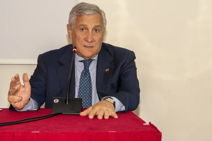 Napoli, Antonio Tajani all'Hotel Vesuvio per la prima riunione della nuova segreteria regionale di Forza Italia in Campania