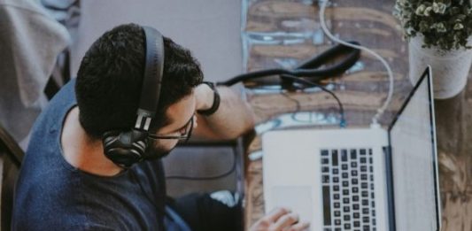 L’educazione digitale come strumento di emancipazione di 210 detenuti in Lombardia