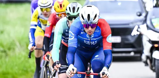 Tronchon vince la decima tappa della Vuelta 2026 in volata, Mas sempre in rosso