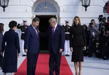 Trump accoglie Xi Jinping alla Casa Bianca: “Nostri popoli connessi, abbiamo instaurato una grande amicizia”