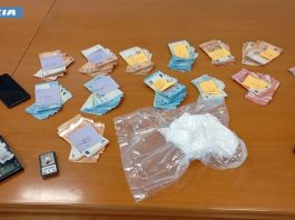 Spacciavano cocaina in confezioni da pasticceria, 3 arresti nell’hinterland romano
