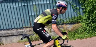 Van Aert vince la 13^ tappa della Vuelta, Mas resta leader
