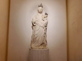 Palermo, restaurata la ‘Virgo Lactans’: la statua torna al Chiostro di San Domenico / Video