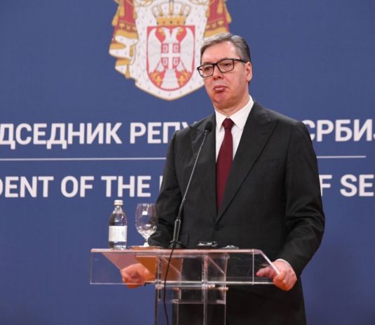 Serbia, Vucic si dimette per candidarsi alle elezioni anticipate