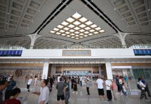 Cina: circa 954 mln di viaggi ferroviari di passeggeri durante picco estivo