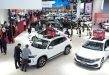 Cina: linee guida regolamentano concorrenza di case automobilistiche all’estero