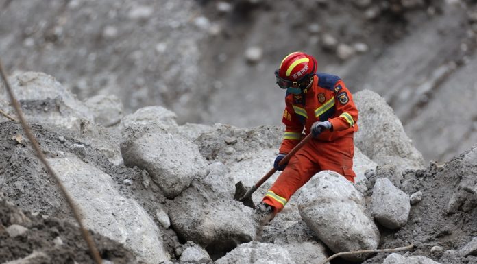 Cina: Xizang, proseguono ricerche nella zona colpita dalla colata di fango (1)