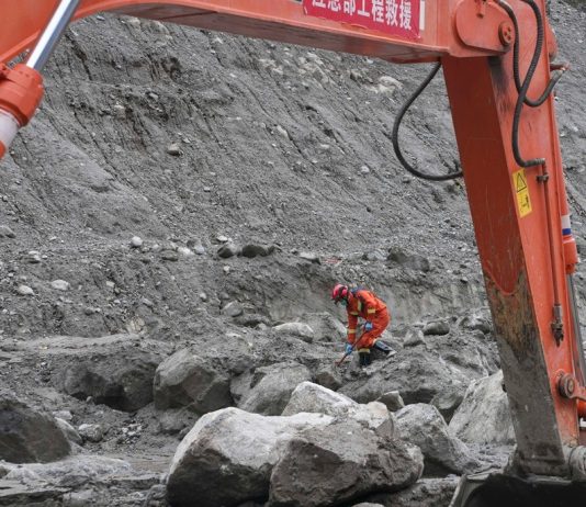 Cina: Xizang, proseguono ricerche nella zona colpita dalla colata di fango (3)