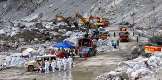 Cina: Xizang, iniziata disinfezione della zona colpita da colata di fango (3)