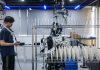 Cina: a Cixi è attivo un centro di addestramento per robot umanoidi (1)