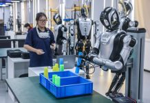 Cina: a Cixi è attivo un centro di addestramento per robot umanoidi (2)