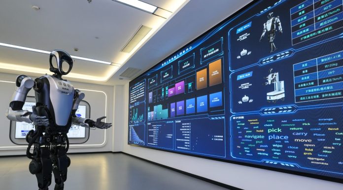 Cina: a Cixi è attivo un centro di addestramento per robot umanoidi (3)