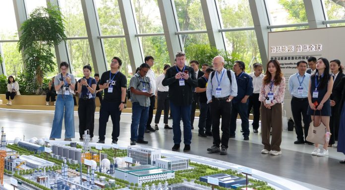Cina: ospiti del Forum Asia-Pacifico visitano Mingyang nel Guangdong (2)