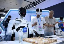Cina: Qingdao ospita Fiera internazionale elettronica di consumo (2)
