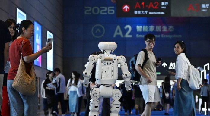 Cina: Qingdao ospita Fiera internazionale elettronica di consumo (3)