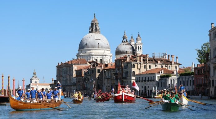 A Venezia la Regata Storica sul Canal Grande (2)