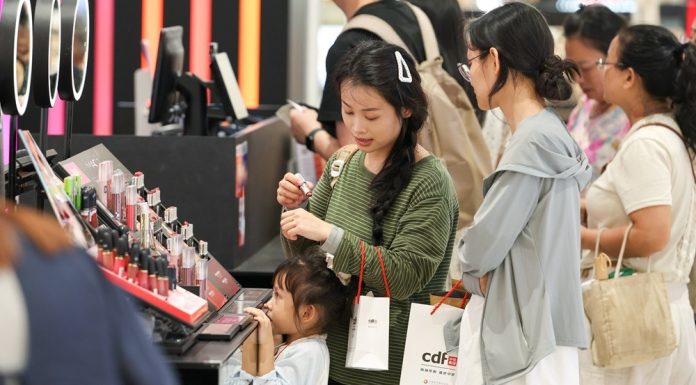 Cina: in crescita lo shopping duty-free offshore durante le vacanze estive (1)