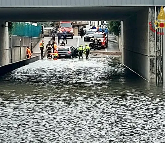 Maltempo al Centro-Nord, una donna muore annegata in un sottopasso allagato in provincia di Udine. 200 interventi dei Vigili del Fuoco in Toscana