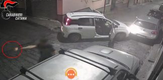 Sparatoria a Motta Sant’Anastasia nel Catanese, arrestato un 20enne / Video