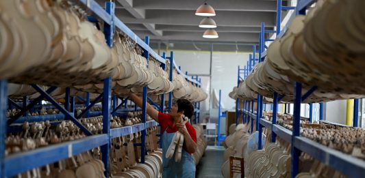 Cina: nello Henan cresce l’industria della liuteria (2)