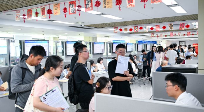 Cina: mercato del lavoro complessivamente stabile nei primi otto mesi