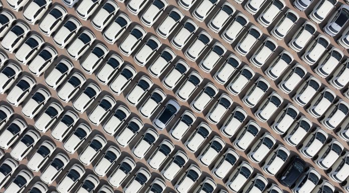 Cina: Jiangxi, produzione automatizzata nello stabilimento BYD di Fuzhou (1)