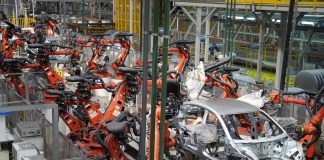Cina: Jiangxi, produzione automatizzata nello stabilimento BYD di Fuzhou (2)