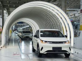 Cina: Jiangxi, produzione automatizzata nello stabilimento BYD di Fuzhou (3)