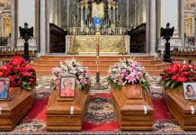 Crollo Messina, la Cattedrale gremita per l’ultimo saluto alle vittime