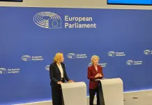 Von der Leyen lancia il Kids Act: “Niente social sotto i 13 anni”