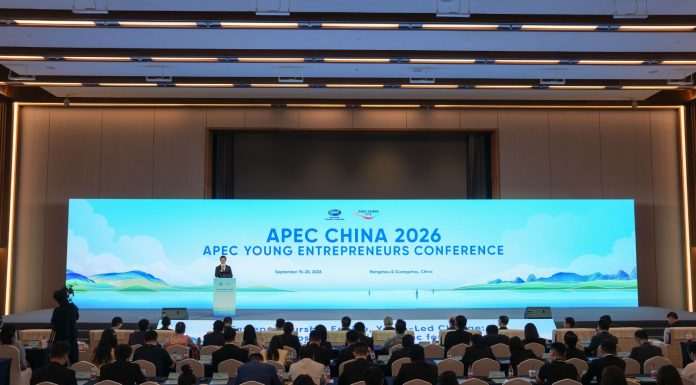 Cina: a Hangzhou Conferenza dei giovani imprenditori dell’APEC (3)