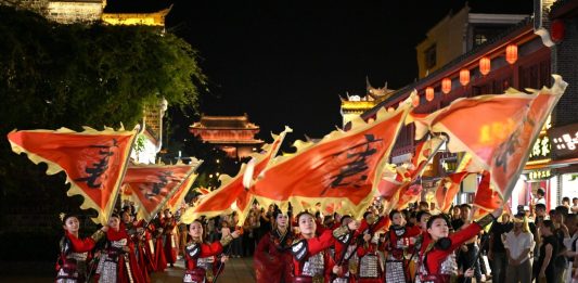 Cina: Hubei, Xiangyang valorizza turismo notturno e tradizione (3)
