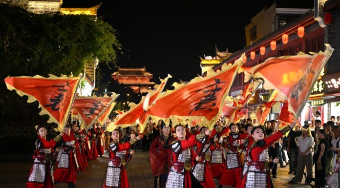 Cina: Hubei, Xiangyang valorizza turismo notturno e tradizione (3)