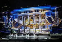 Cina: lo spettacolo di luci apre il festival Shining Shanghai (1)