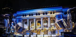 Cina: lo spettacolo di luci apre il festival Shining Shanghai (1)