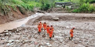 Cina: colata di fango nel Sichuan, due morti e tre dispersi (2)