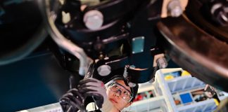 Cina: WorldSkills, He Xiaoman unica donna nella gara di tecnologia ferroviaria (1)