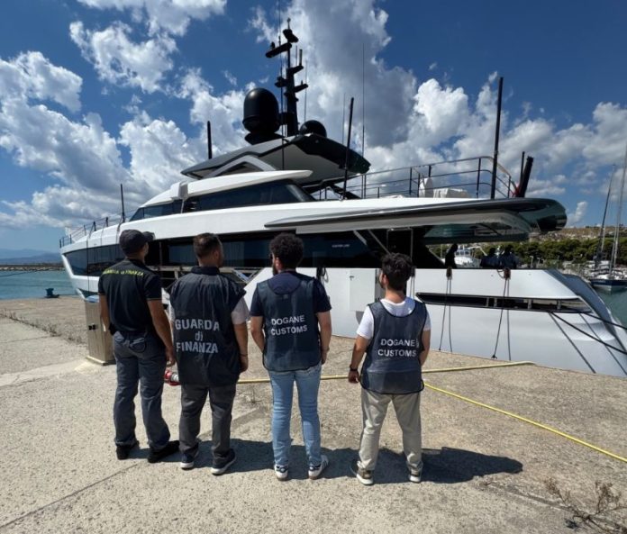 Yacht Calabria
