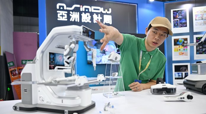 Cina: Hebei, al via la Settimana internazionale del design industriale (3)