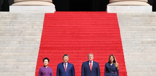 Cina-USA: Xi, Trump e le due first lady si incontrano per chiacchierata davanti a una tazza di tè (2)