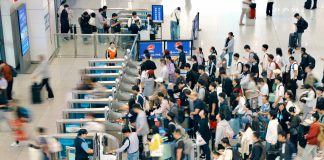 Cina: traffico e stazioni affollate per la Festa di metà autunno (3)