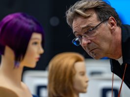 Cina: acconciatura e moda tra le prove dei WorldSkills a Shanghai (1)